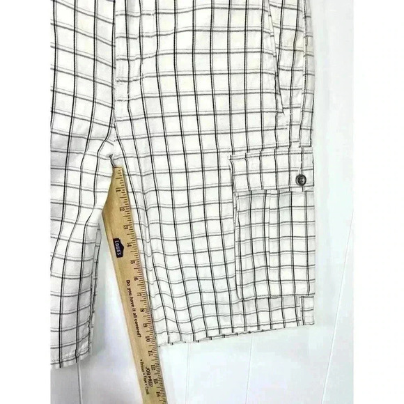 Levis Cargo Shorts Men’s 30 White Black Plaid Relaxed Fit White Tab Cotton NEW - Picture 11 of 12